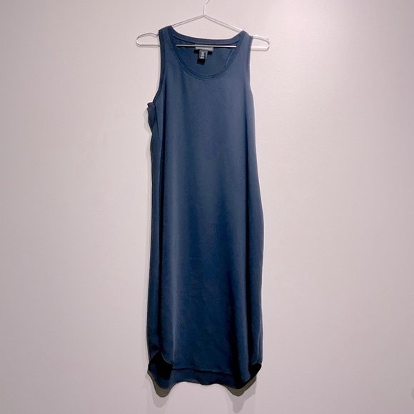 Cynthia Rowley Dresses & Skirts - Cynthia Rowley Jersey Tank Dress Size 6.Knee Length Navy Blue Dress Short Sleeve